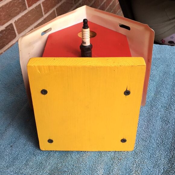 Jeff Jordan Birdhouse - Picture 7 of 10